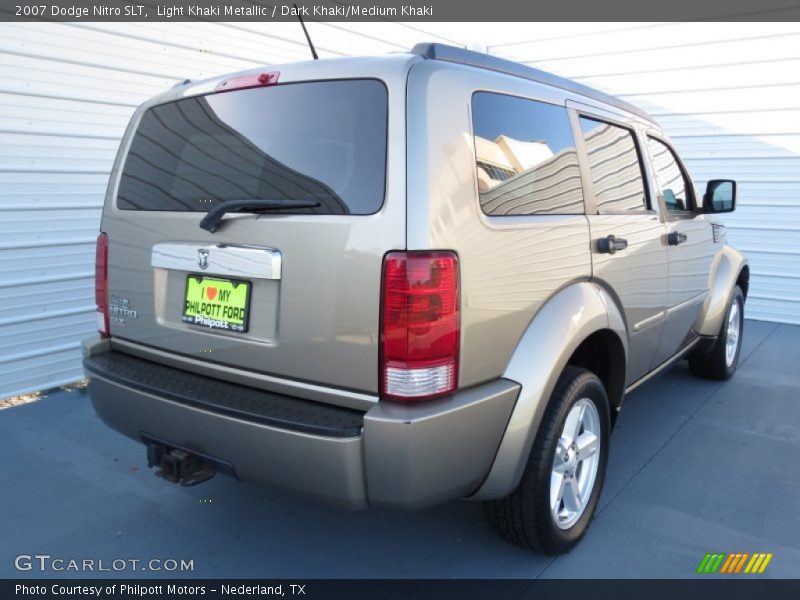 Light Khaki Metallic / Dark Khaki/Medium Khaki 2007 Dodge Nitro SLT