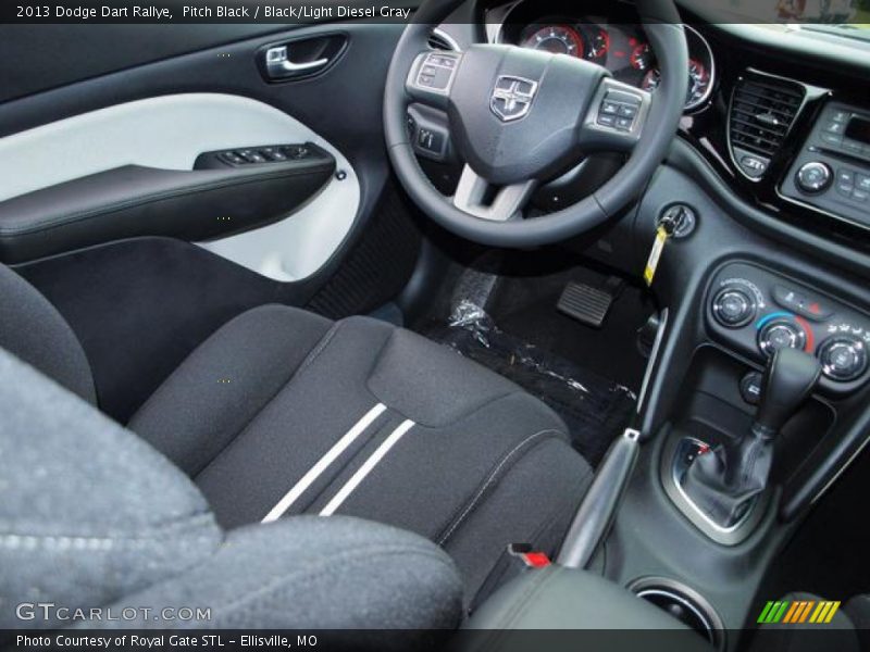 Pitch Black / Black/Light Diesel Gray 2013 Dodge Dart Rallye