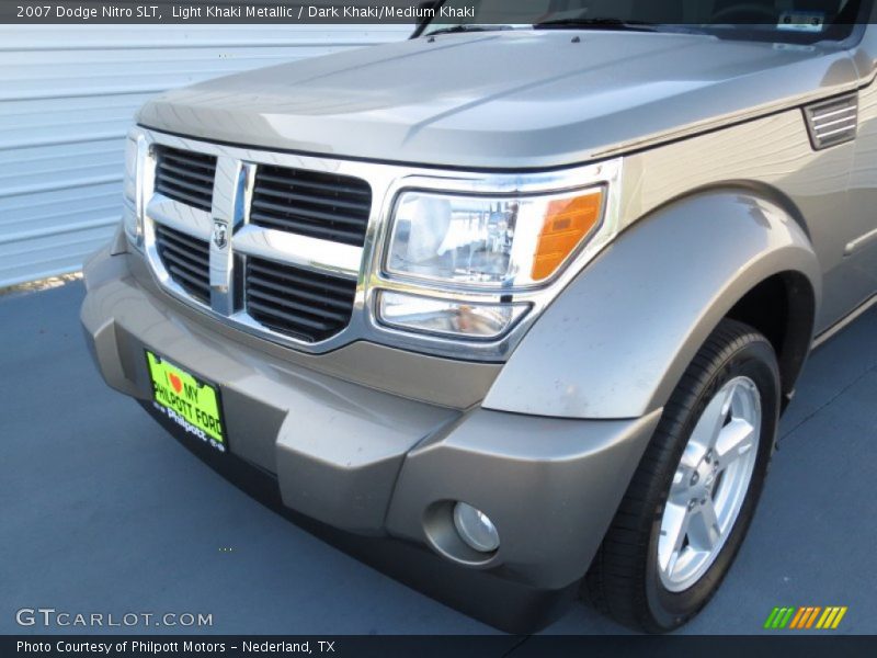Light Khaki Metallic / Dark Khaki/Medium Khaki 2007 Dodge Nitro SLT