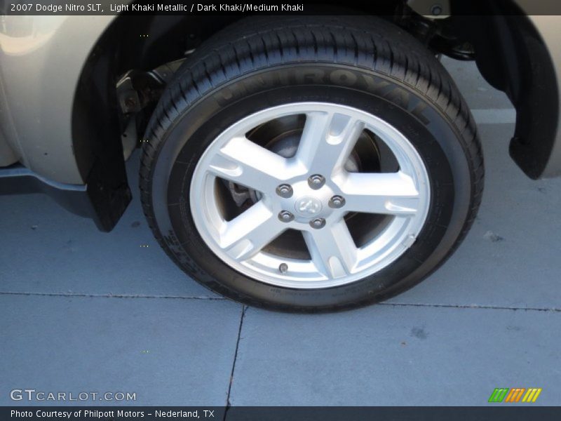 Light Khaki Metallic / Dark Khaki/Medium Khaki 2007 Dodge Nitro SLT