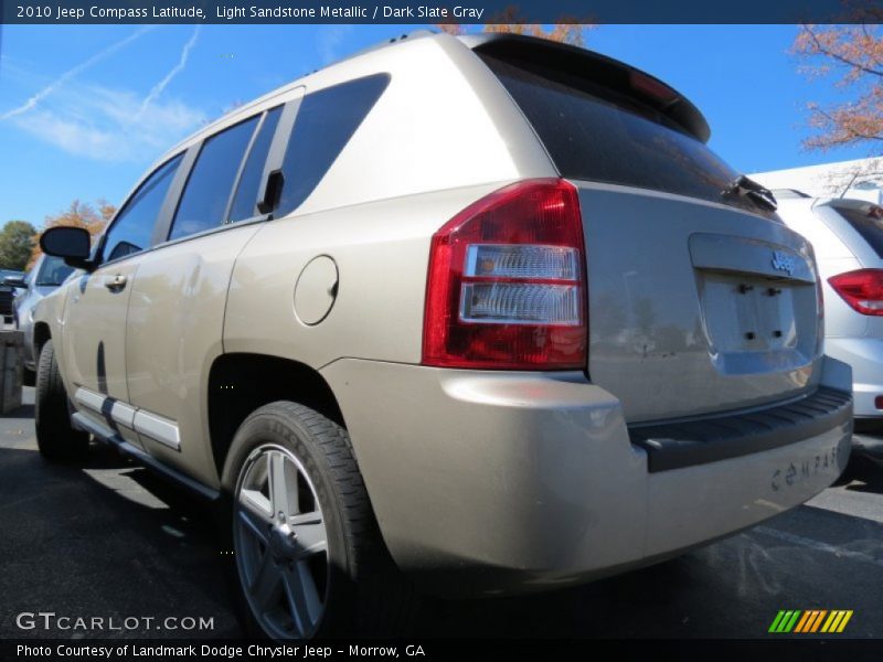 Light Sandstone Metallic / Dark Slate Gray 2010 Jeep Compass Latitude