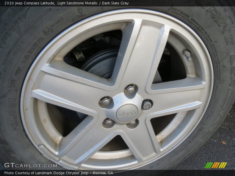 Light Sandstone Metallic / Dark Slate Gray 2010 Jeep Compass Latitude