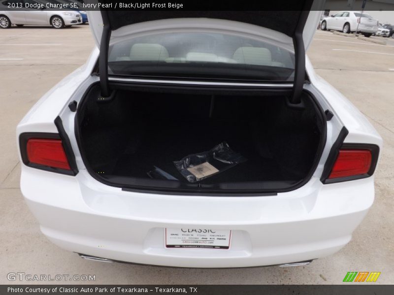 Ivory Pearl / Black/Light Frost Beige 2013 Dodge Charger SE