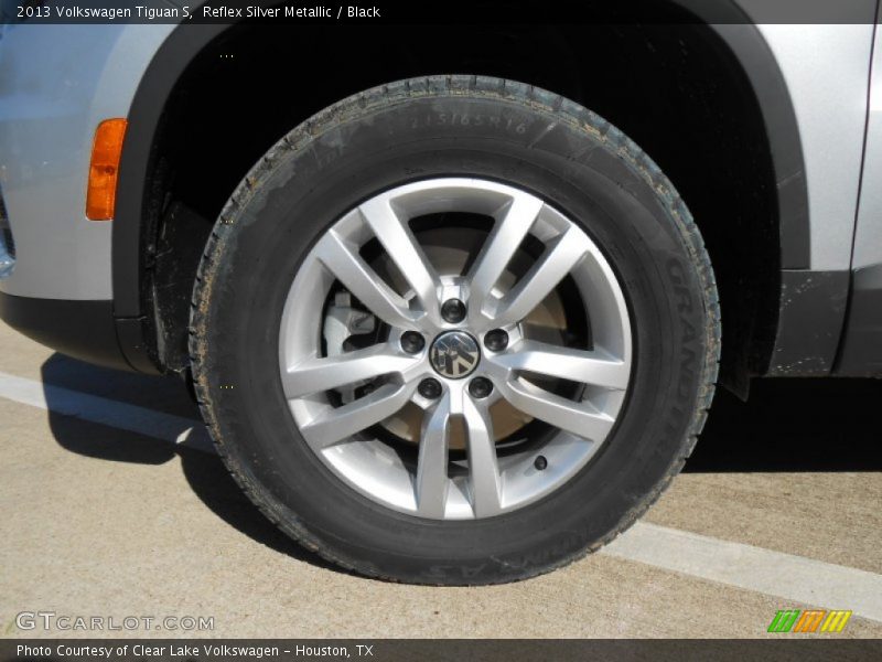 Reflex Silver Metallic / Black 2013 Volkswagen Tiguan S