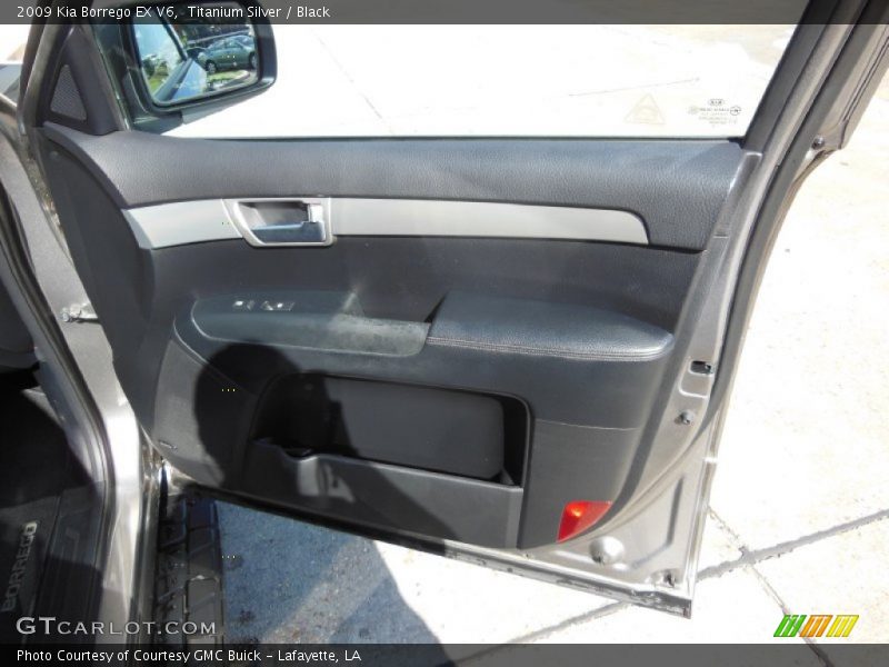 Titanium Silver / Black 2009 Kia Borrego EX V6