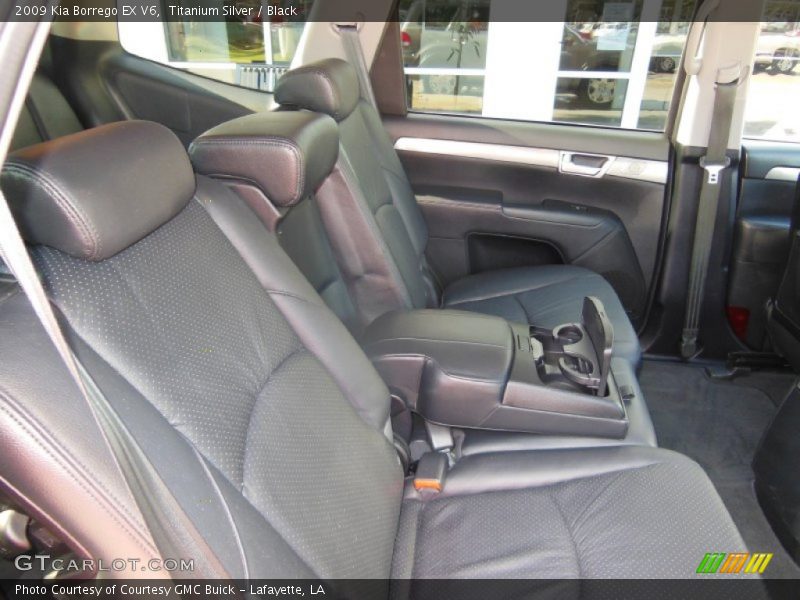 Titanium Silver / Black 2009 Kia Borrego EX V6