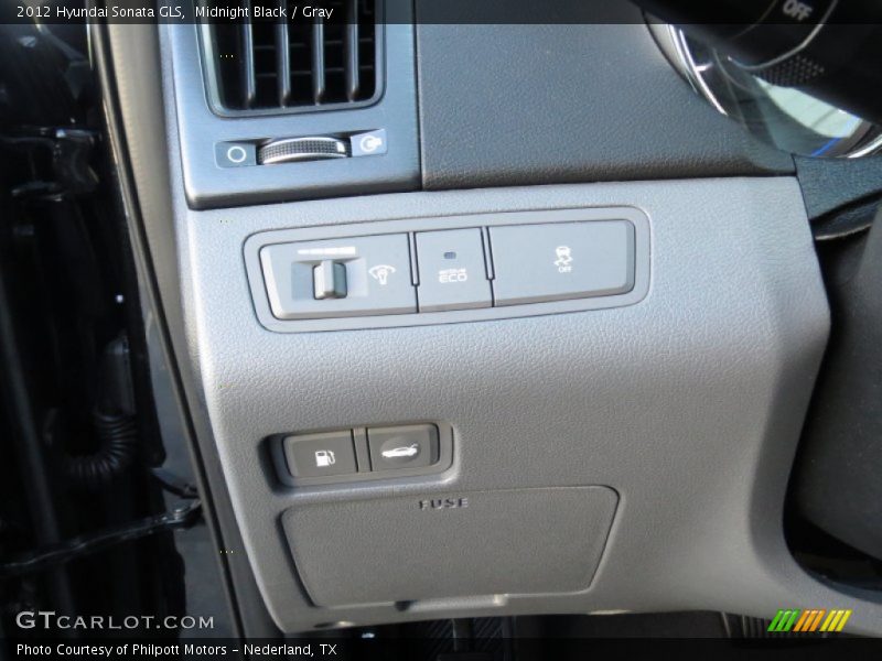 Midnight Black / Gray 2012 Hyundai Sonata GLS