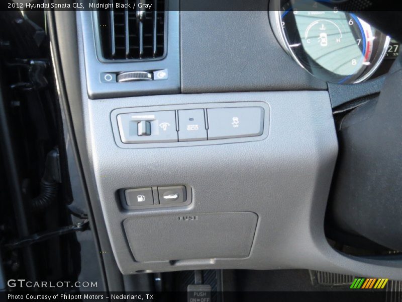 Midnight Black / Gray 2012 Hyundai Sonata GLS