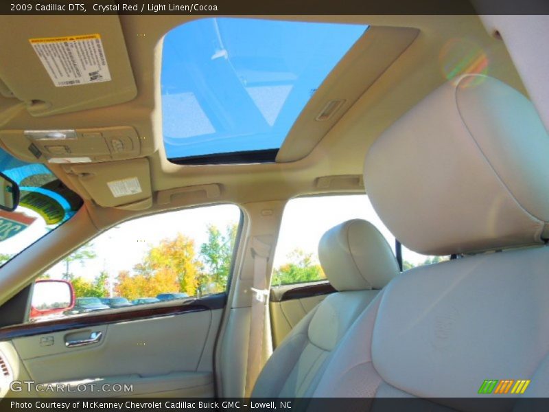 Crystal Red / Light Linen/Cocoa 2009 Cadillac DTS