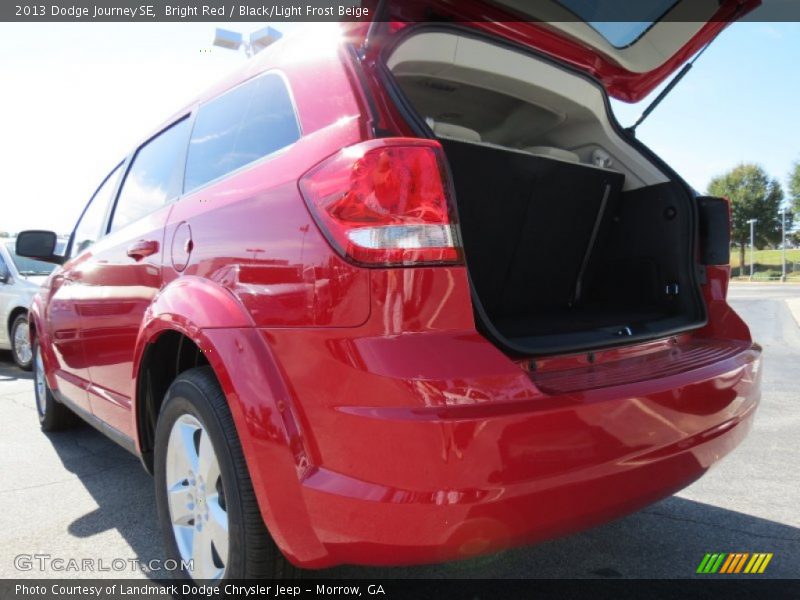 Bright Red / Black/Light Frost Beige 2013 Dodge Journey SE