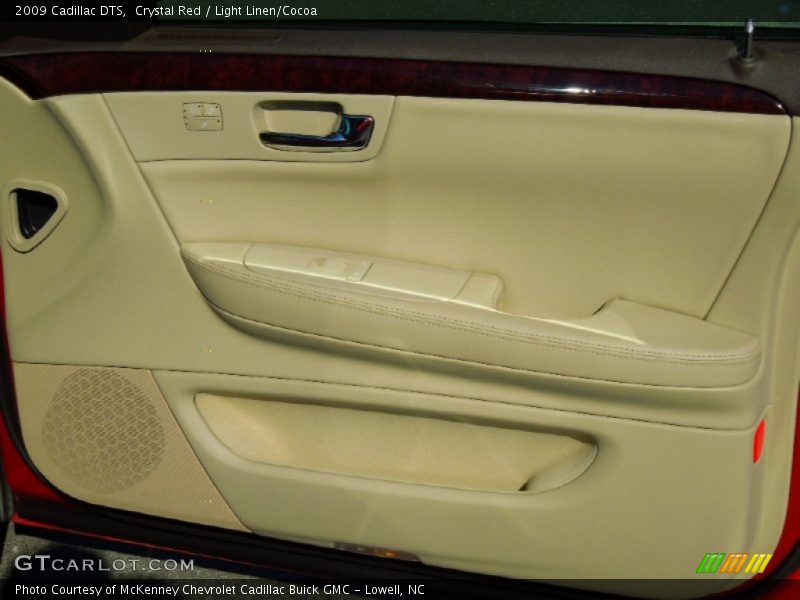 Crystal Red / Light Linen/Cocoa 2009 Cadillac DTS