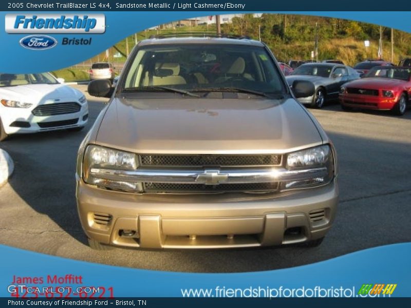 Sandstone Metallic / Light Cashmere/Ebony 2005 Chevrolet TrailBlazer LS 4x4