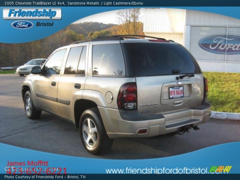 Sandstone Metallic / Light Cashmere/Ebony 2005 Chevrolet TrailBlazer LS 4x4