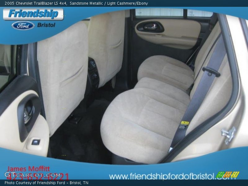 Sandstone Metallic / Light Cashmere/Ebony 2005 Chevrolet TrailBlazer LS 4x4
