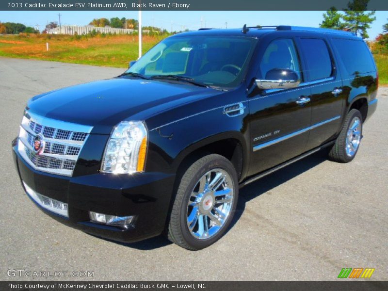 Front 3/4 View of 2013 Escalade ESV Platinum AWD