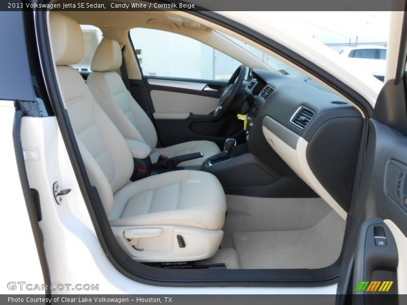 Candy White / Cornsilk Beige 2013 Volkswagen Jetta SE Sedan