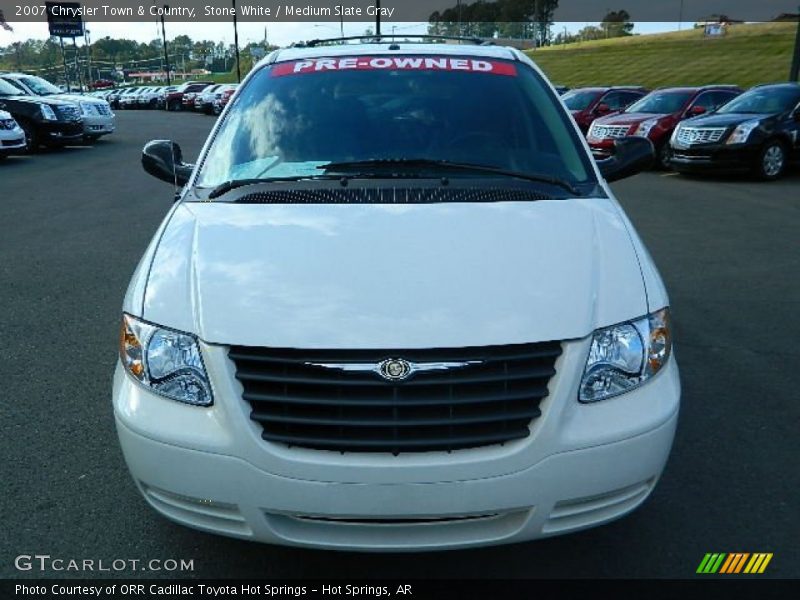 Stone White / Medium Slate Gray 2007 Chrysler Town & Country