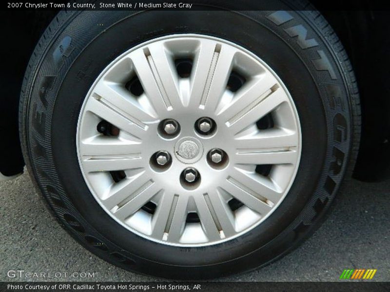 Stone White / Medium Slate Gray 2007 Chrysler Town & Country