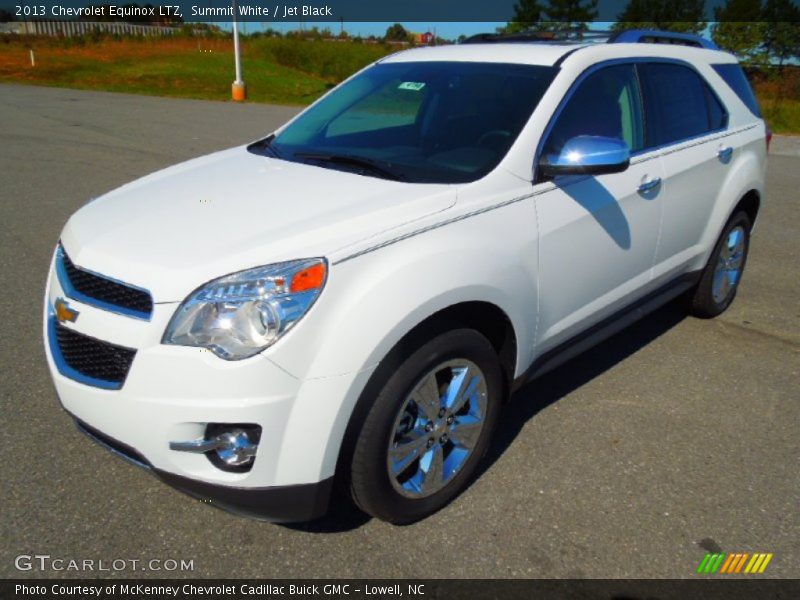 Front 3/4 View of 2013 Equinox LTZ