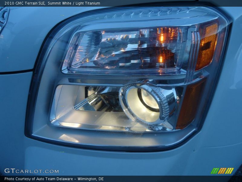 Summit White / Light Titanium 2010 GMC Terrain SLE