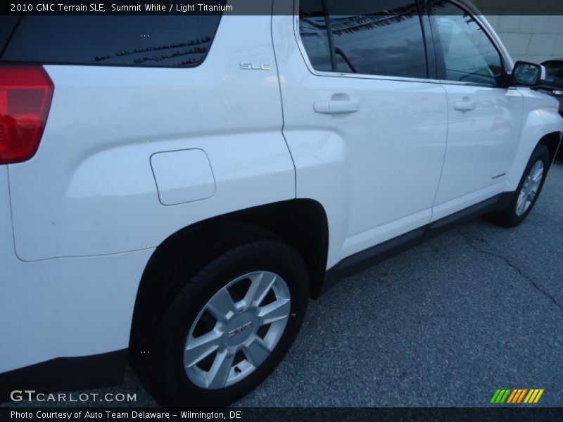 Summit White / Light Titanium 2010 GMC Terrain SLE