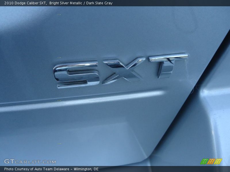 Bright Silver Metallic / Dark Slate Gray 2010 Dodge Caliber SXT