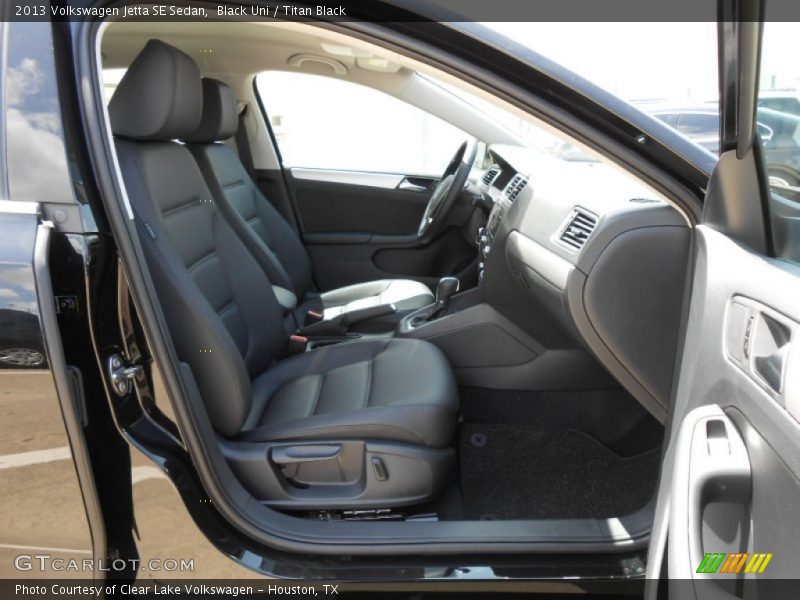 Black Uni / Titan Black 2013 Volkswagen Jetta SE Sedan