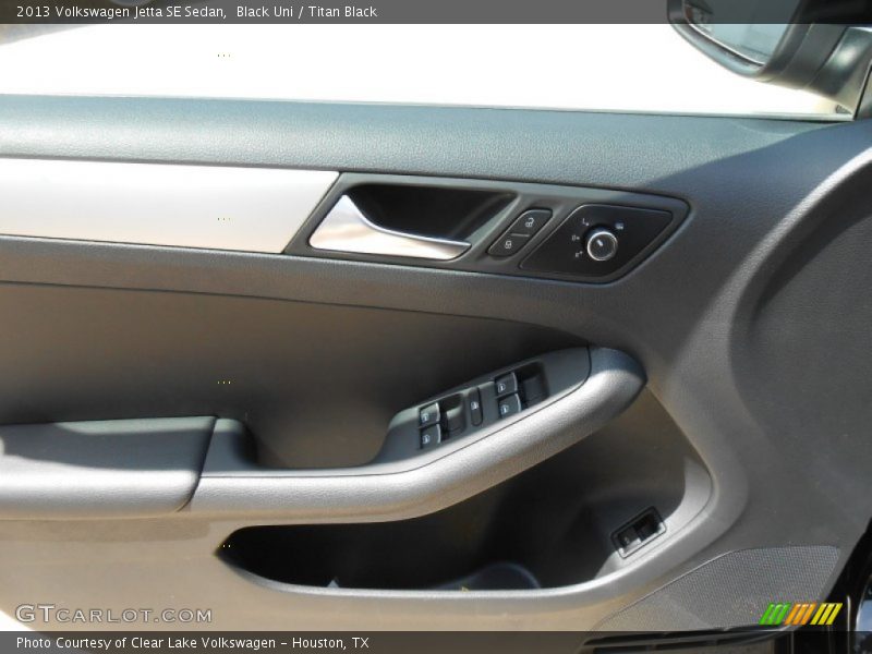 Black Uni / Titan Black 2013 Volkswagen Jetta SE Sedan