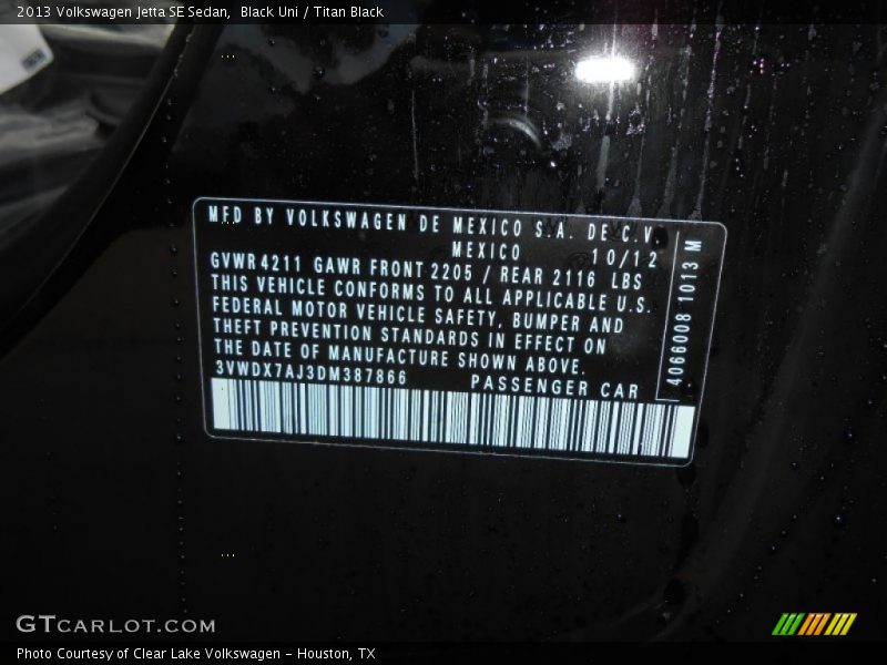 Black Uni / Titan Black 2013 Volkswagen Jetta SE Sedan