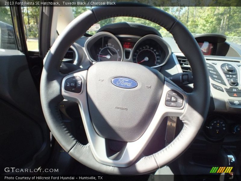 Tuxedo Black / Charcoal Black 2013 Ford Fiesta SE Hatchback