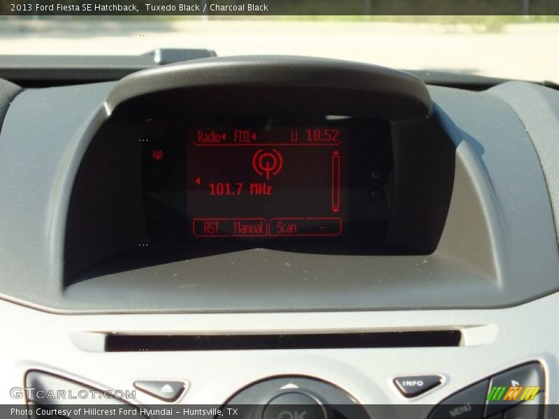 Tuxedo Black / Charcoal Black 2013 Ford Fiesta SE Hatchback