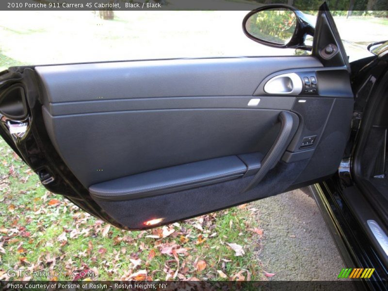 Door Panel of 2010 911 Carrera 4S Cabriolet