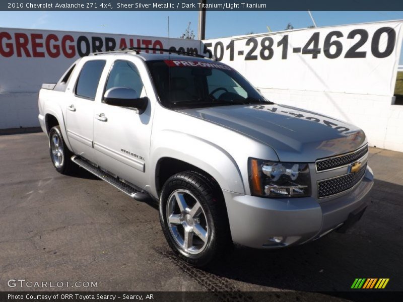 Sheer Silver Metallic / Dark Titanium/Light Titanium 2010 Chevrolet Avalanche Z71 4x4