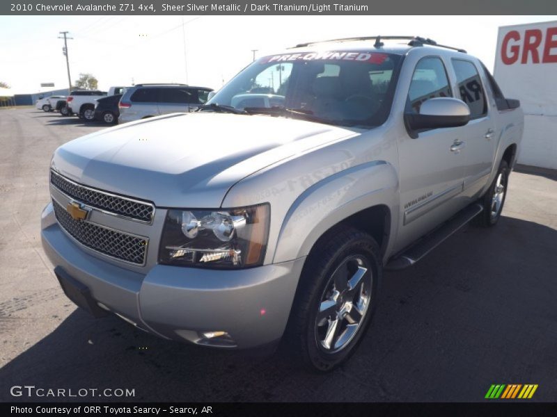 Sheer Silver Metallic / Dark Titanium/Light Titanium 2010 Chevrolet Avalanche Z71 4x4
