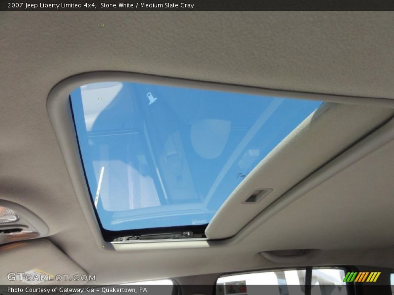 Stone White / Medium Slate Gray 2007 Jeep Liberty Limited 4x4