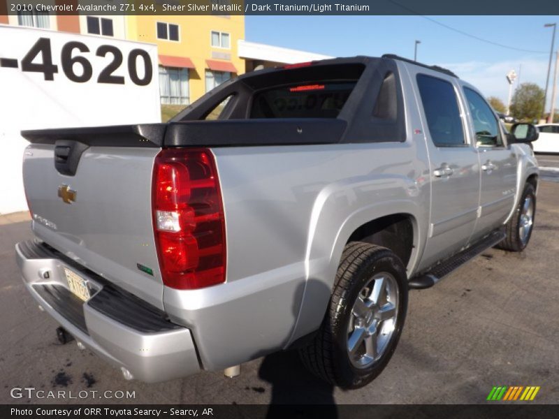 Sheer Silver Metallic / Dark Titanium/Light Titanium 2010 Chevrolet Avalanche Z71 4x4