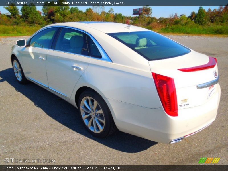 White Diamond Tricoat / Shale/Cocoa 2013 Cadillac XTS Premium FWD