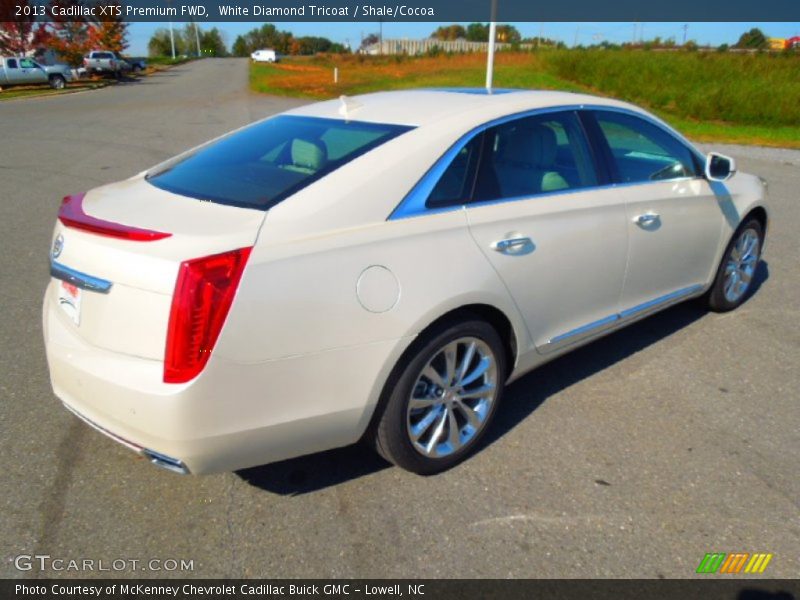 White Diamond Tricoat / Shale/Cocoa 2013 Cadillac XTS Premium FWD