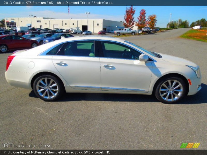 White Diamond Tricoat / Shale/Cocoa 2013 Cadillac XTS Premium FWD