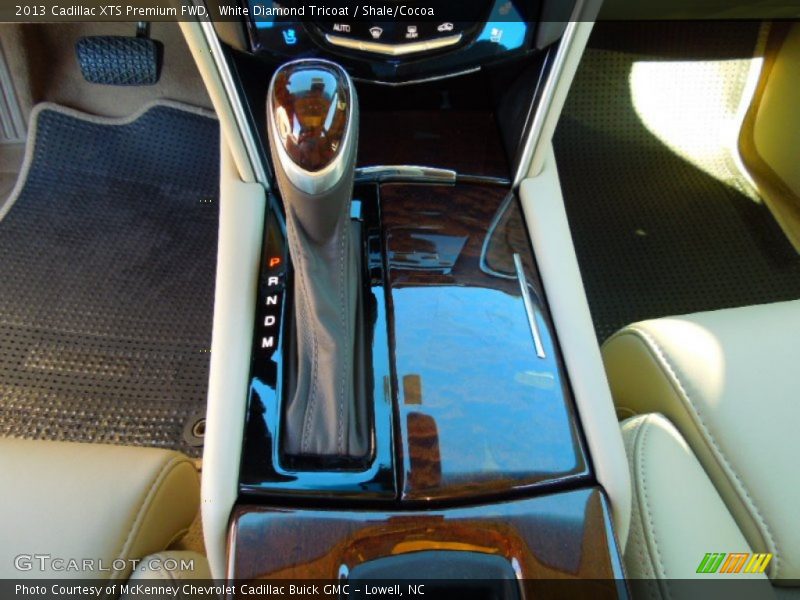 White Diamond Tricoat / Shale/Cocoa 2013 Cadillac XTS Premium FWD
