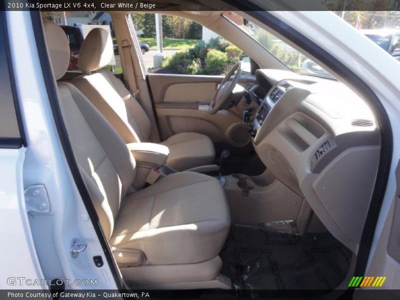 Clear White / Beige 2010 Kia Sportage LX V6 4x4
