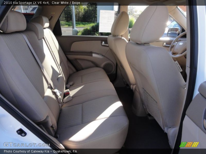 Clear White / Beige 2010 Kia Sportage LX V6 4x4