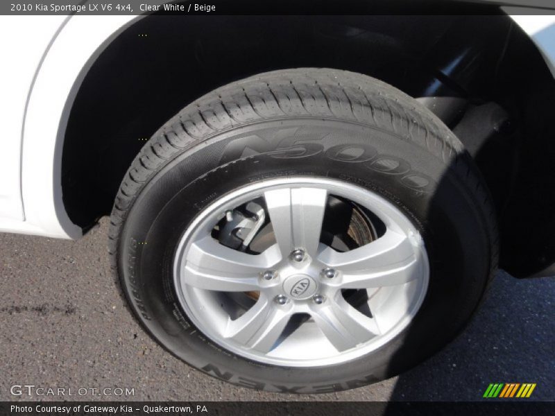 Clear White / Beige 2010 Kia Sportage LX V6 4x4