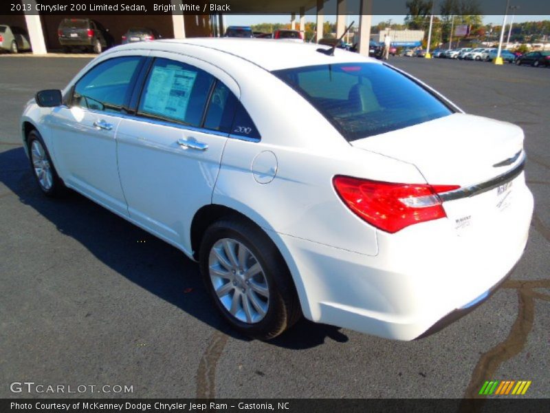Bright White / Black 2013 Chrysler 200 Limited Sedan