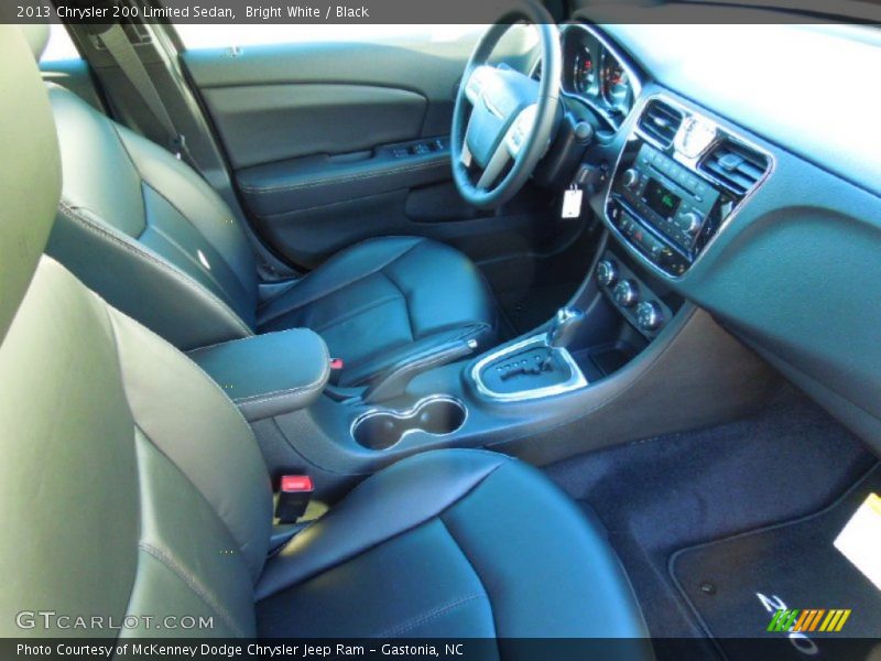 Bright White / Black 2013 Chrysler 200 Limited Sedan