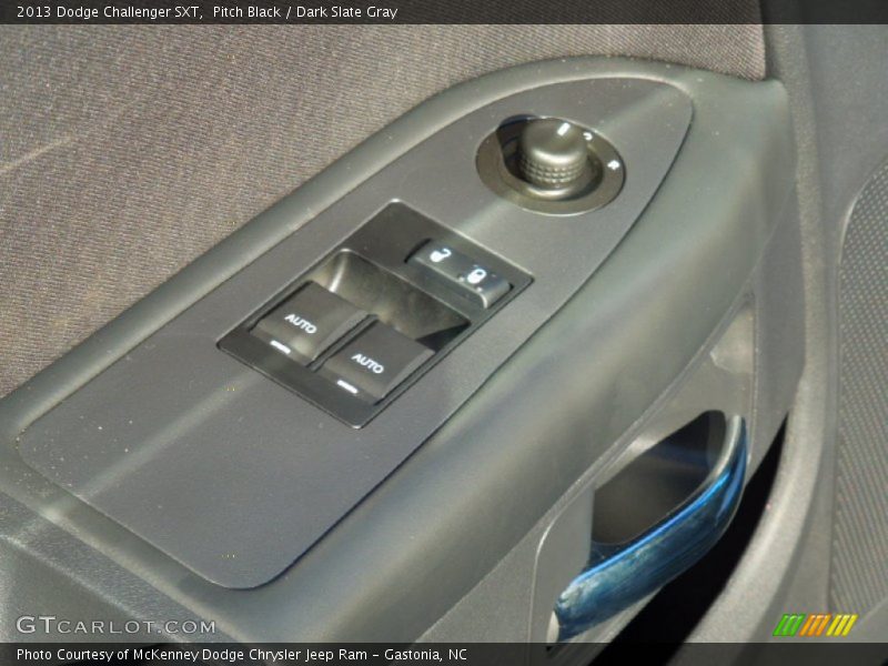 Pitch Black / Dark Slate Gray 2013 Dodge Challenger SXT