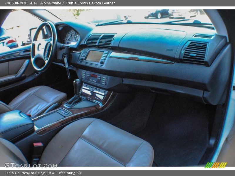 Alpine White / Truffle Brown Dakota Leather 2006 BMW X5 4.4i