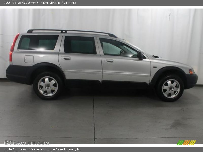 Silver Metallic / Graphite 2003 Volvo XC70 AWD
