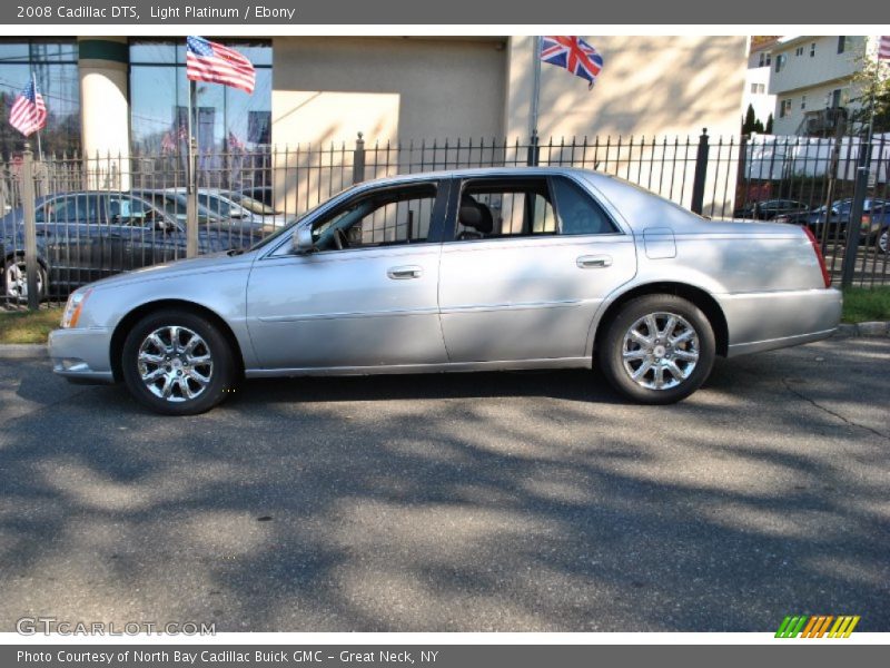 Light Platinum / Ebony 2008 Cadillac DTS
