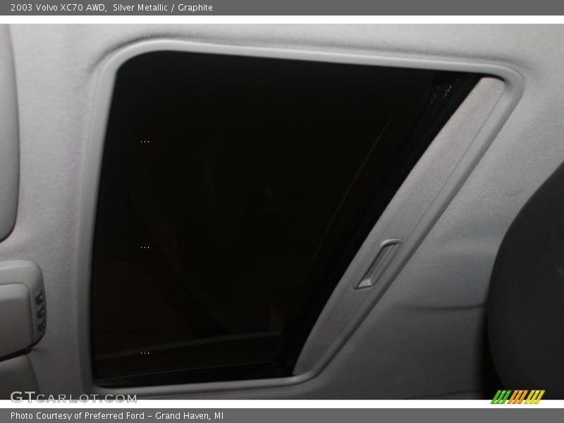 Silver Metallic / Graphite 2003 Volvo XC70 AWD